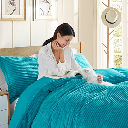 Nestl Premium Flannel Duvet Cover Set - 2 PC Reversible Twin Comforter Cover Set with Microfiber Back - 1 Velvet Duvet Cover Twin with Zipper Closure & 1 Pillow Sham 68 x 90 inches – Teal Nestl