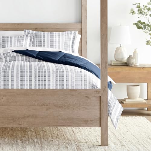 LINENS & HUTCH Comforter Set Patterned Microfiber All Season Down-Alternative Ultra Soft Bedding in Farmhouse Dreams - Full/Queen Farmhouse Dreams Navy LINENS & HUTCH