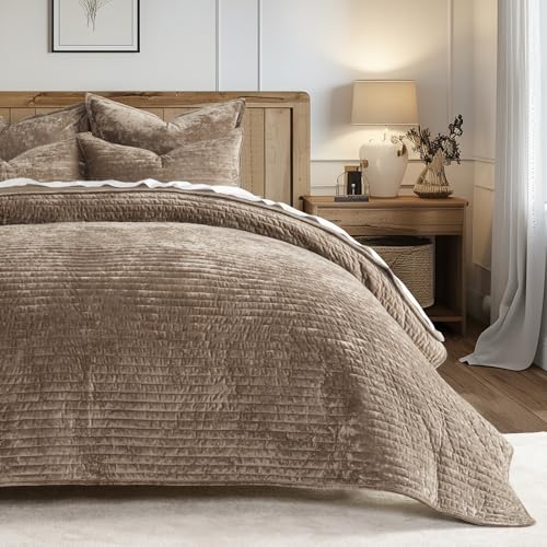 EVERGRACE Velvet Quilt Set Queen Size, Luxurious Soft Striped Channel Bedding Set, Lightweight Velvet Comforter for All Season, Oversized Bedspread Coverlet with 2 Matching Shams, Mocha Brown EVERGRACEHOME