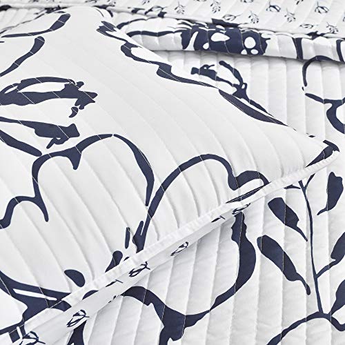Lush Decor Scandinavian Floral Quilt Queen Size Reversible 3 Piece Set Full/Queen Navy & White - Floral Bedding Set Queen Quilt - White Bedding Lush Decor