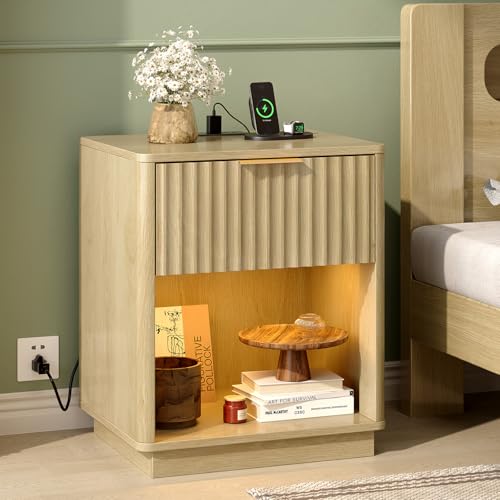 VINGLI Nightstands Set of 2 with Charging Station, LED Nightstand Fluted with Rounded Edge, 19"W Mid Century Modern Nightstand for Bedroom, Fluted Bed Side Table, Oak Night Stand, 18.9"W*15"D*22.4"H VINGLI