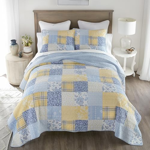 Donna Sharp Spring Flowers Summer Cotton Pieced Quilted Bedding Set - 3-Piece Queen Size Quilt Set - Includes 1 Quilt and 2 Pillow Shams - Machine Washable - Traditional Floral Design Donna Sharp