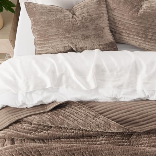 EVERGRACE Velvet Quilt Set Queen Size, Luxurious Soft Striped Channel Bedding Set, Lightweight Velvet Comforter for All Season, Oversized Bedspread Coverlet with 2 Matching Shams, Mocha Brown EVERGRACEHOME