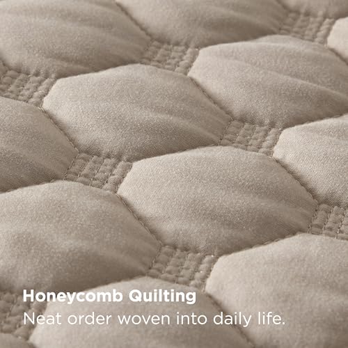 Bedsure Quilts King Size - Lightweight Bedspreads King Size with Classic Honeycomb Quilting, Soft Quilt Bedding Set, Taupe Comforter Set Coverlet for All Seasons with 2 Pillow Shams (106" x 96") Bedsure