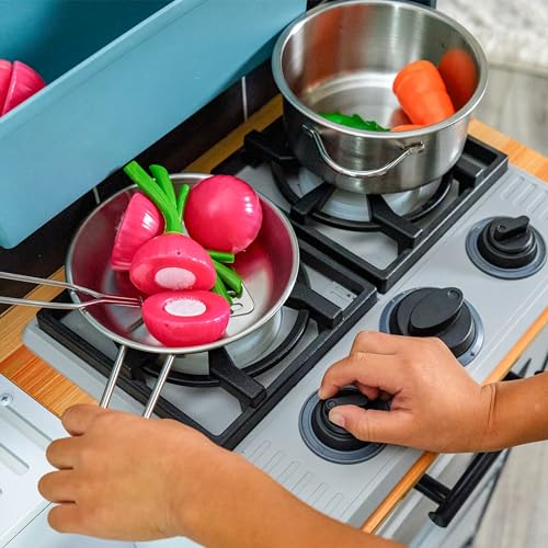 KidKraft Wooden Farm to Table Play Kitchen with EZ Kraft Assembly™, Lights & Sounds, Ice Maker and 17 Accessories KidKraft