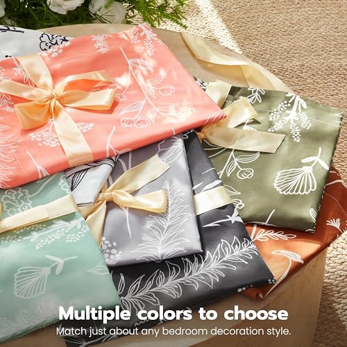 JOIEDOMI California King Comforter Set, Sage Green 3 Pieces Floral California King Bedding Set for Girls Bed with 1 Soft Reversible Botanical Comforter and 2 Pillow Shams, Bed in a Bag for All Seasons Joiedomi