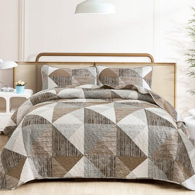 Dintszyayue Quilt Queen Size Brown, 3 Pieces Patchwork Bedspread Bedding for Queen Size Bed, Soft Lightweight Microfiber Geometric Coverlet Set for All Season Quilt with 2 Pillowcases