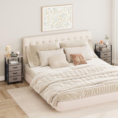 Vagusicc Nightstand Set of 2 with Charging Station, Bedside Table with USB Ports and Outlet, End Table Side Table with 3 Fabric Drawer and Storage Shelf, Bed Side Table Night Stand for Bedroom, Greige Vagusicc