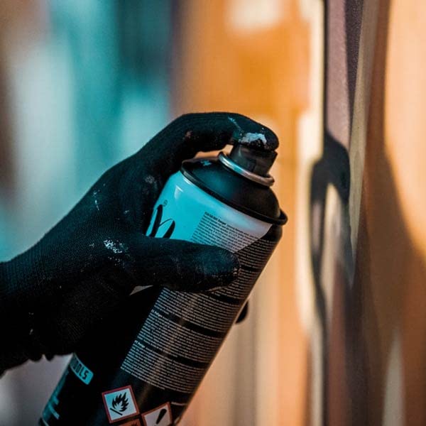 Loop Aerosol Art Spray Paint Set of 12 400ml Cans - Popular Colors Loop 400ml Spray Paint