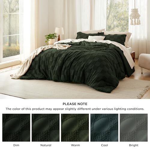 Bedsure California King Size Comforter Set Dark Olive Green, Boho Tufted Bed Set, Checkered Farmhouse Shabby Chic Bedding, 3 Pieces, 1 Plaid Geometric Comforter and 2 Pillow Shams Bedsure