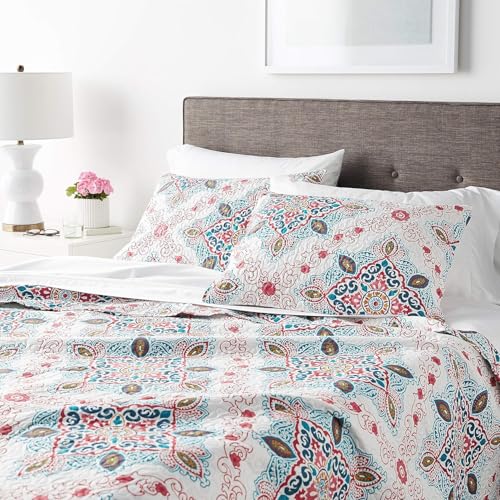 VCNY Home - King Quilt Set, 3-Piece Medallion Bedding with Matching Shams, Cozy Room Décor (Wyndham Blue/Multi, King) VCNY Home