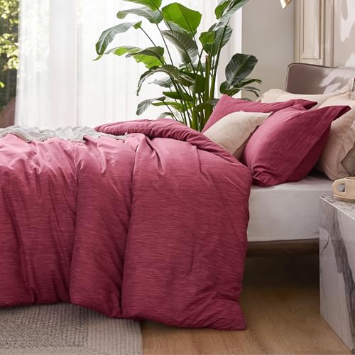 Bedsure Queen Comforter Set - Dark Red Comforter Queen Size, Soft Bedding for All Seasons, Cationic Dyed Bedding Set, 3 Pieces, 1 Comforter (90"x90") and 2 Pillow Shams (20"x26"+2") Bedsure