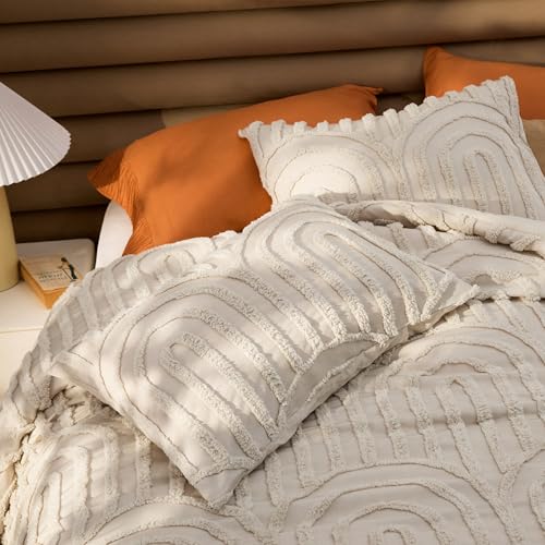 Bedsure Boho Tufted Beige Comforter Set Queen Size, GentleSoft™ 3 Pieces Boho Farmhouse Decor Bedding, Arch Shabby Chic Bedding for All Seasons, 1 Bed Comforter, 2 Pillow Shams, 90x90 Inches Bedsure