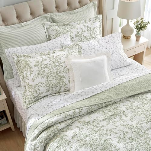 Laura Ashley - Queen Quilt Set, Soft & Reversible Cotton Floral Bedding with a Medium Weight Feel, 3 Piece Bed Set with Matching Pillowcases (Bedford Green/Off-White) Laura Ashley