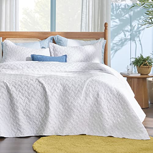 Bedsure Quilts Queen Size - Lightweight Bedspreads Queen Size with Basket Weave Pattern, Soft Quilt Bedding Set, White Comforter Set Coverlet for All Seasons with 2 Pillow Shams (90" x 96") Bedsure