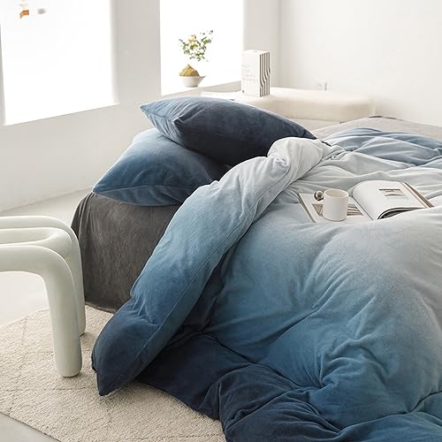 Pureant Gradient White Blue Comforter Sets Full Sky Blue Velvet Bedding White and Blue Gradient Fluffy Blanket Gradient Ombre Flannel Quilt Watercolor Art Bedding Plush Soft Bed Pureant