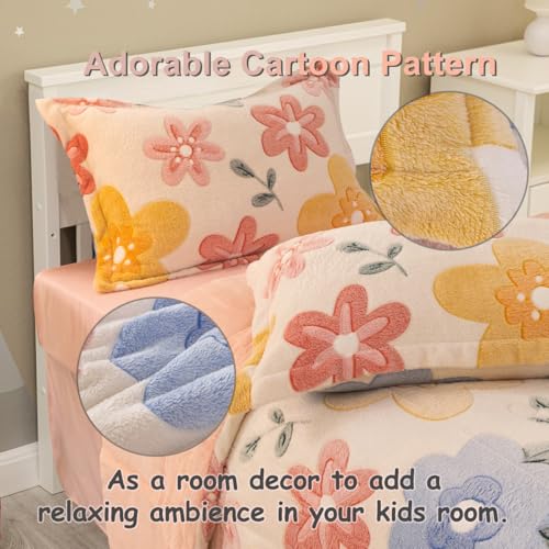Holawakaka Full Fluffy Comforter Set, Cute Botanical Flowers Print Fleece Bedding Set for Girls Women, Super Soft Floral Fuzzy Bed Set with Pillowcases for Nursery & Kids Teen's Bedroom Holawakaka
