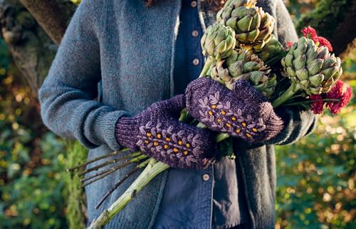 Embroidery on Knits: 18 Nature-Inspired Templates for Stitching on Wool WoodArtSupply