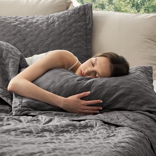 Bedsure Quilts King Size - Grey Bedspreads King Size with Basket Weave Pattern, Soft Quilt Bedding Set, Lightweight Comforter Set Coverlet for All Seasons with 2 Pillow Shams (106" x 96") Bedsure