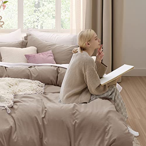 Bedsure Khaki Duvet Cover King Size - 3 Pieces Prewashed Extra Soft Bedding Set, Includes 1 Duvet Cover 104x90 Inches with Zipper Closure & 2 Pillow Shams, Comforter Not Included Bedsure