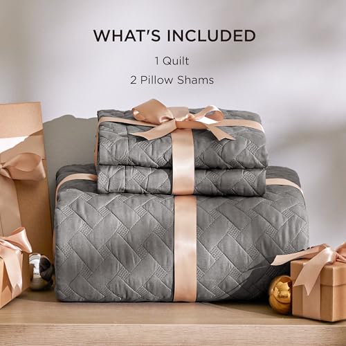 Bedsure Quilts King Size - Grey Bedspreads King Size with Basket Weave Pattern, Soft Quilt Bedding Set, Lightweight Comforter Set Coverlet for All Seasons with 2 Pillow Shams (106" x 96") Bedsure