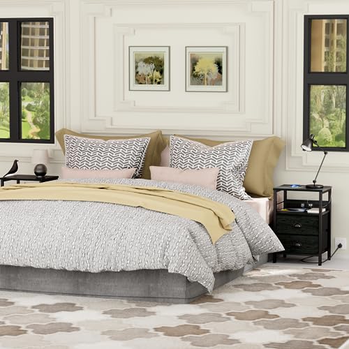 Furologee Nightstand Set of 2, Black Oak, with Charging Station and USB Ports, Side Tables with 2 Fabric Drawers, Bedside Tables with Storage Shelf & Hooks, for Living Room/Bedroom Furologee