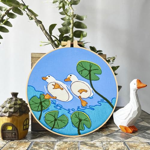 Duck Hand Embroidery Kits for Beginners Adults, Animal DIY Embroidery Starter Kit, Stamped Cross Stitch Kits for Beginner Craft Kits for Adult Women, Entire Set of Embroidery Supplies & Video Tutorial