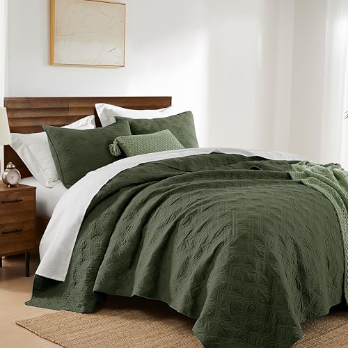 WDCOZY 100% Cotton Queen Size Quilt Set - Olive Green Pre-Washed Soft Lightweight Modern Bedspread, Farmhouse Country Rustic Coverlet, Textured Like Linen, Shabby Chic Gauze Bedding, 3 Pieces WDCOZY