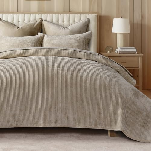 EVERGRACE Velvet Quilt Set King Size, Luxurious Soft Quilted Bedding Sets, Lightweight Velvet Comforter for All Season, Striped Channel Bedspread Coverlet with 2 Shams, Urban Taupe EVERGRACE