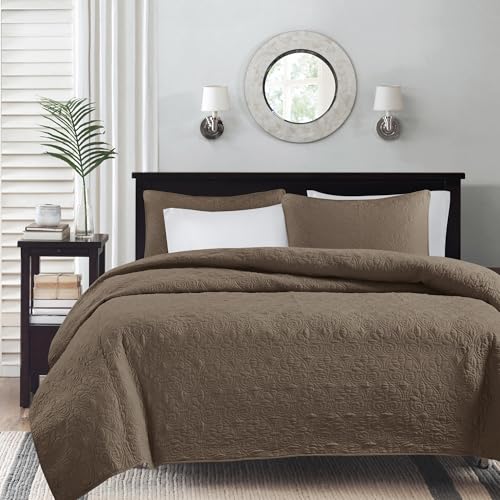 Madison Park Quebec Quilt Set - Luxurious Damask Stitching Design, Cotton Filled Lightweight Coverlet Bedspread Bedding, Shams, Full/Queen(90"x90"), Mocha 3 Piece Madison Park