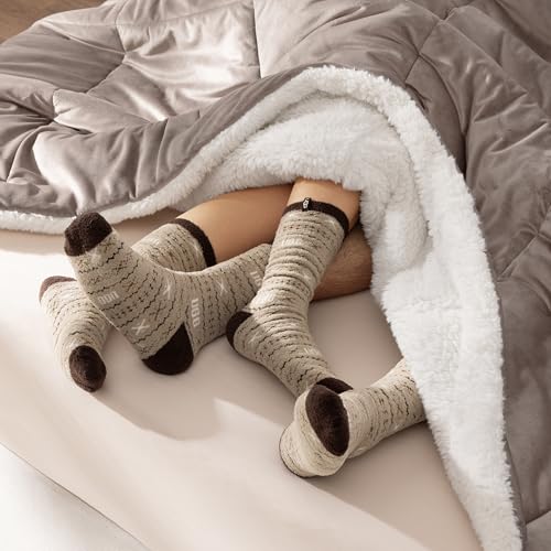 UGG Blissful Comforter Set with 2 Pillow Shams, Warm Winter Bedding, Fluffy Reversible Down Alternative Bedding, King/California King Size Comforter Set, Brown Fawn UGG