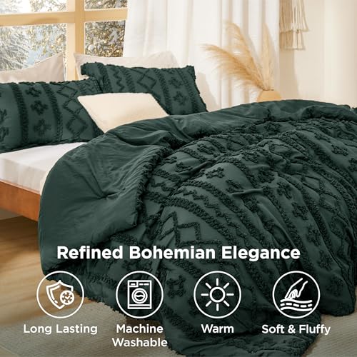 Bedsure Tufted Boho Comforter Set Queen Size - Dark Green Boho Bed Set, GentleSoft™ 3 Pieces Farmhouse Shabby Chic Embroidery Bedding, Gifts for Woman, Soft Jacquard Queen Comforter for All Seasons Bedsure
