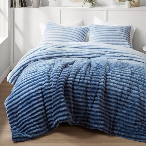 Intelligent Design King Comforter Set, Plush Bedding, Microfiber Reverse, 3 Piece, Lightweight, Super Soft Ribbed Velvet Comforter 2 Shams, All Season Fluffy Bed Set, Avril, King/Cal King Blue Ombre Intelligent Design
