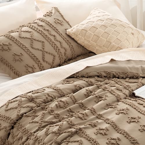 Bedsure Tufted Boho Comforter Set King Size - Light Brown Boho Bed Set, GentleSoft™ 3 Pieces Farmhouse Shabby Chic Embroidery Bedding, Gifts for Woman, Jacquard King Comforter for All Seasons Bedsure