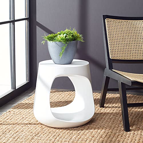 SAFAVIEH Outdoor Collection Vikki Modern Ivory Concrete Accent Table (Fully Assembled) VNN1040B SAFAVIEH