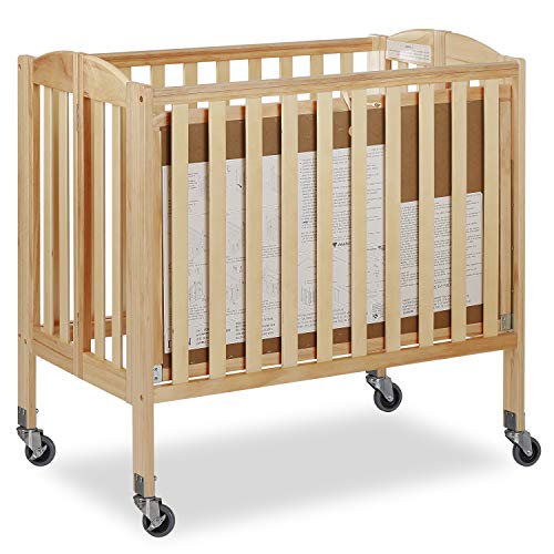 Dream On Me 3-in-1 Folding Portable Crib, Natural, Large Dream On Me