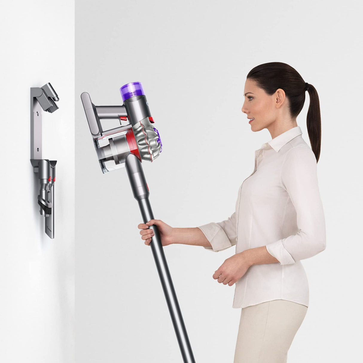 Dyson V8 Cordless Vacuum Cleaner Dyson