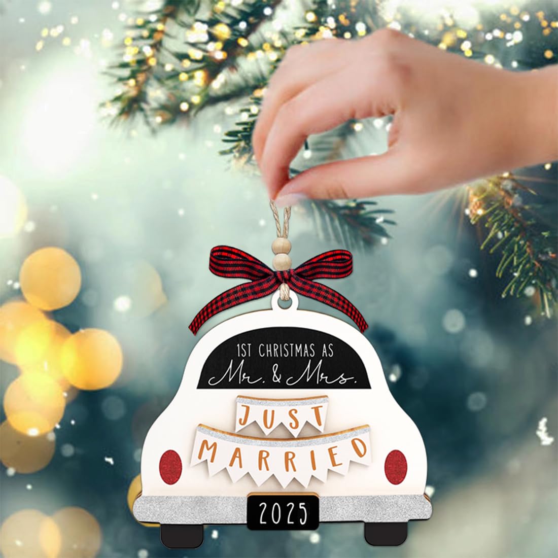First Christmas Married Ornament 2025, Our First Christmas As Mr and Mrs Christmas Ornament - Bridal Shower Gift, Marriage Gifts, Wedding Gifts for Couples, Gifts for Newlyweds YXOTJHS