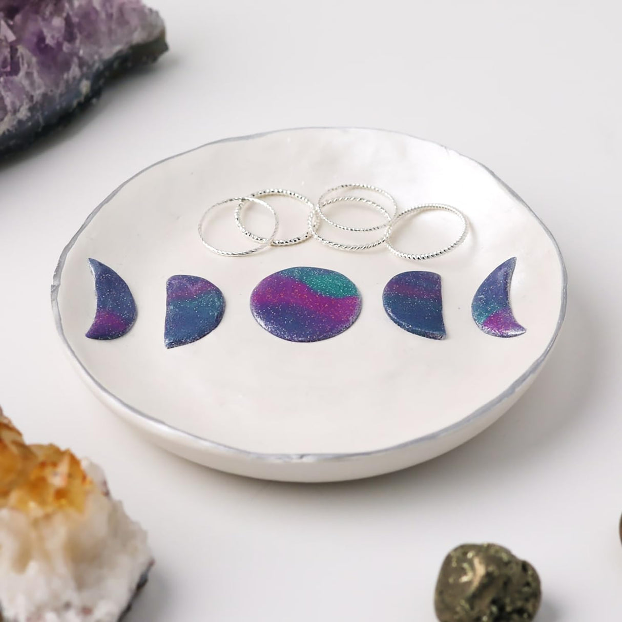 Sculpey III 30 Vibrant Colors of Polymer Oven-Bake Clay, Non Toxic 1.88 lbs., great for modeling, sculpting, holiday, DIY, mixed media and school projects. Great for all skill levels. Sculpey