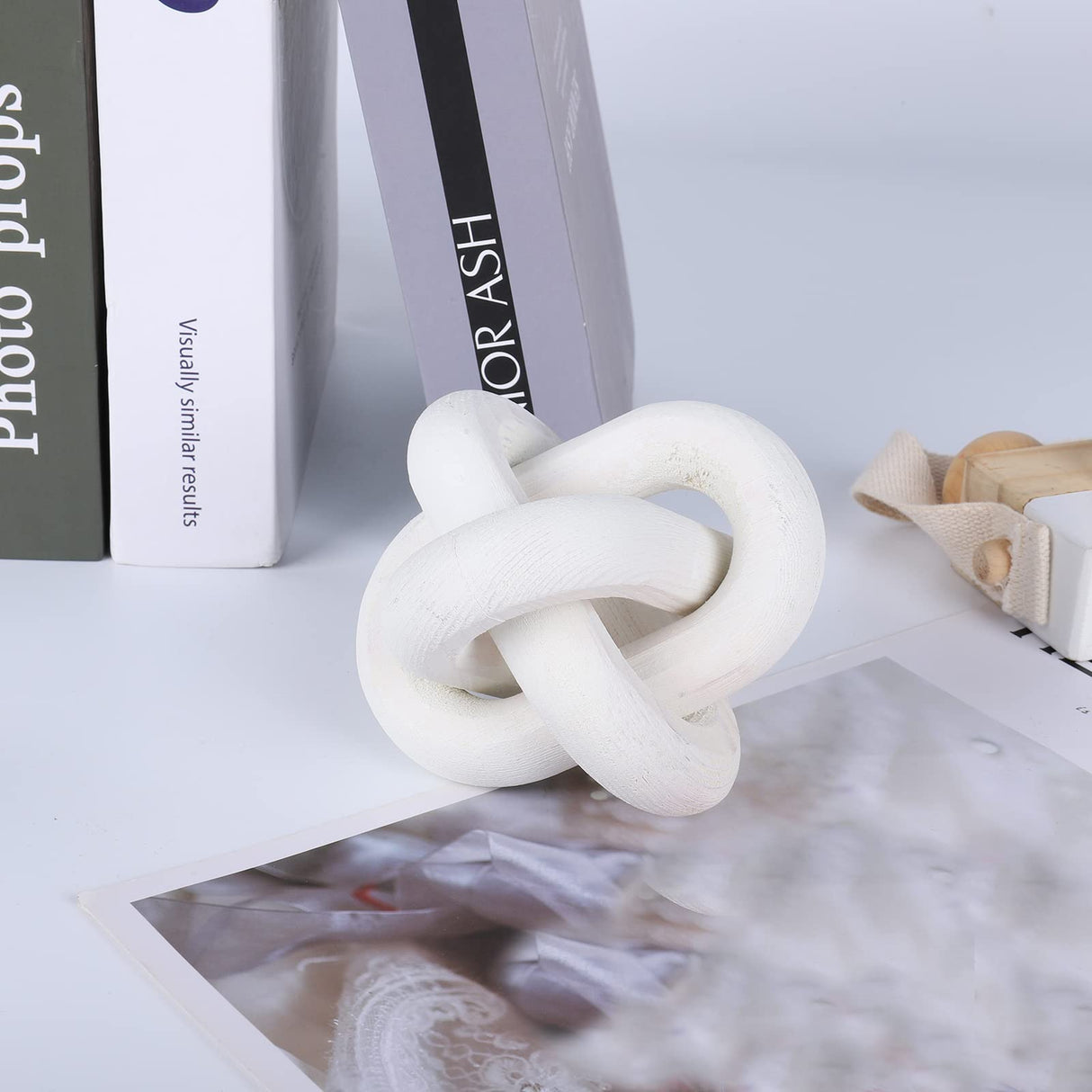 Prettyui Wood Knot Decor, Small 3-Link Wood Chain Link Coffee Table Decor, Hand Carved Modern Boho Decorative Wood Knot for Farmhouse Living Room Shelf (White) Prettyui