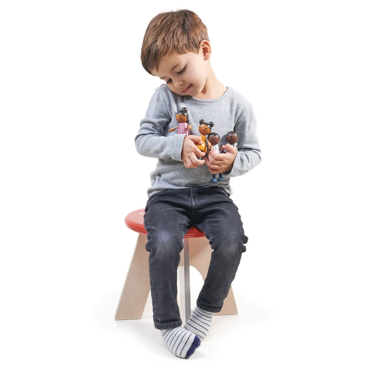 Tender Leaf Toys - Humming Bird Doll Family - Multicultural Wooden Dolls House Family Set with Flexible Arms and Legs - Inspires Endless Imaginative Play - Age 3+ Tender Leaf Toys