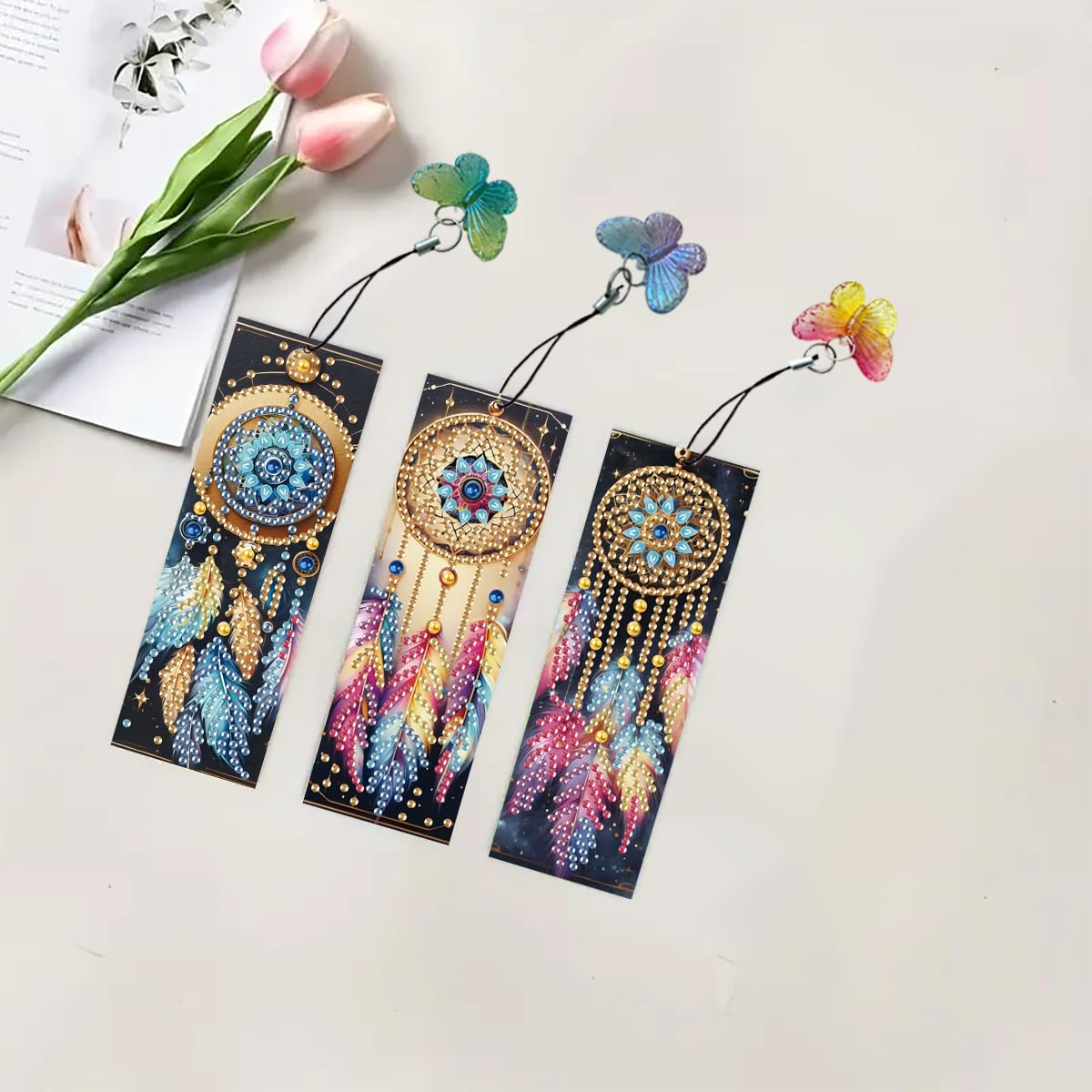 F-CANLAN 3 Pieces Acrylic Dream Catcher Diamond Painting Bookmark with Tassels, Feather Diamond Art Book Marks, Special-Shaped Diamond Painting Bookmark Arts Crafts Kit for Beginner Book Lover F-CANLAN