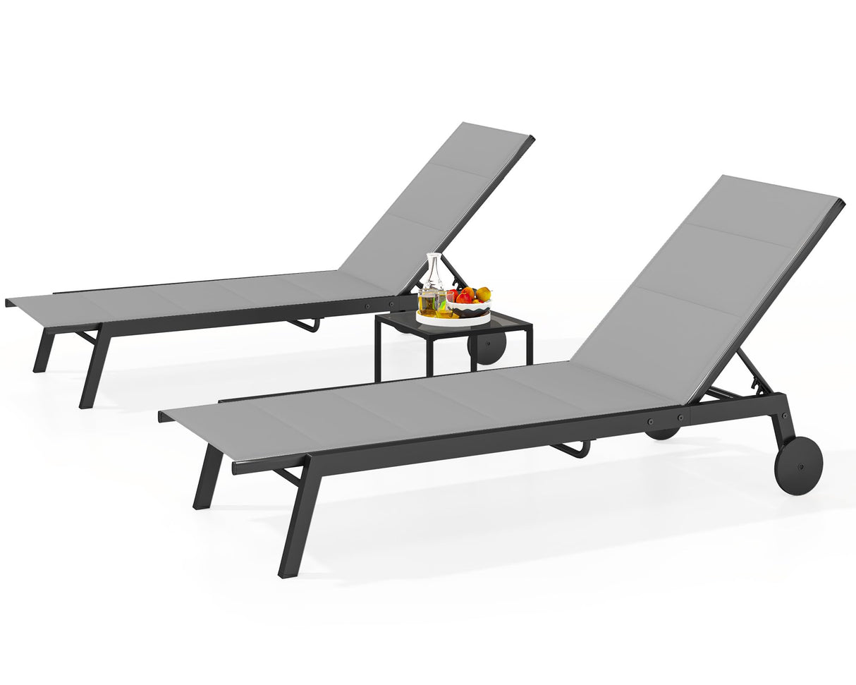 DWVO Outdoor Chaise Lounge Set, 2 Patio Chaise Lounge Chairs with Side Table, Padded Textile Pool Loungers with 5-Level Backrest and Wheels for Beach, Lawn, Porch, Garden (Grey) DWVO