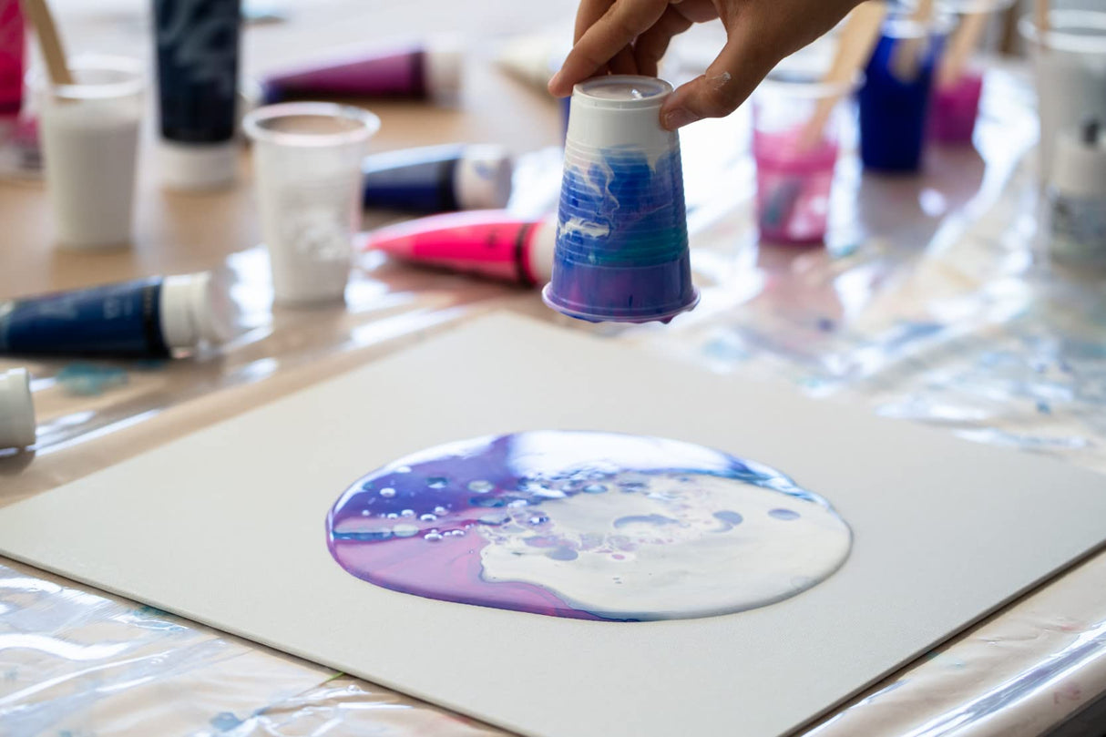 Pébéo Acrylic Pouring Paint Starter Kit - Art and Painting Supplies, Ready-To-Pour Fluid Medium, 118 Milliliter Bottles, Set of 6 Assorted Colors PEBEO