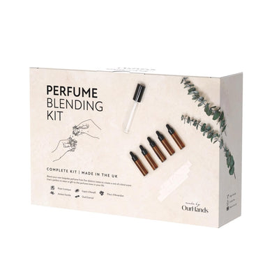 OurHands Perfume Making Kit Create Your Own Signature Perfume with 5 Premium Fragrance Oils, Perfumer’s Alcohol, Reusable Glass Atomiser, and Custom Naming Stickers