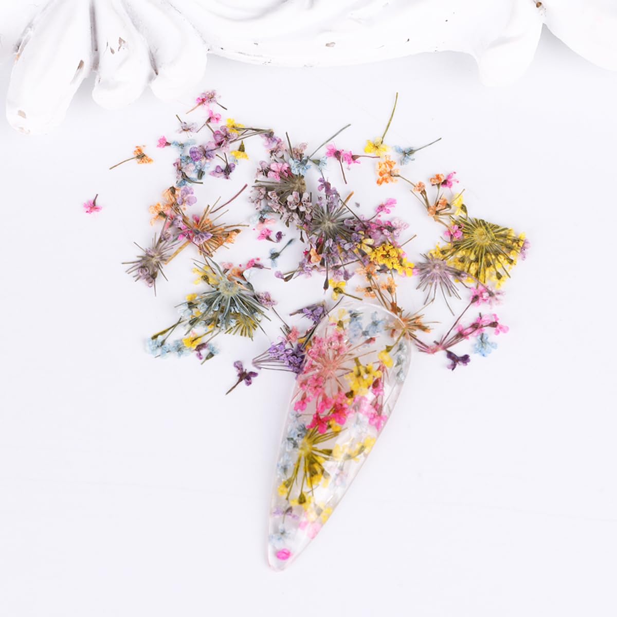 3D Dried Flower for Nails, Flower Nail Art Stickers 1Box Mixed Dried Flowers for Nail Art Resin DIY Crafts Natural Real Dry Flower Decals for Spring Summer Manicure Nail Art Decorations (Style3) SINSEN