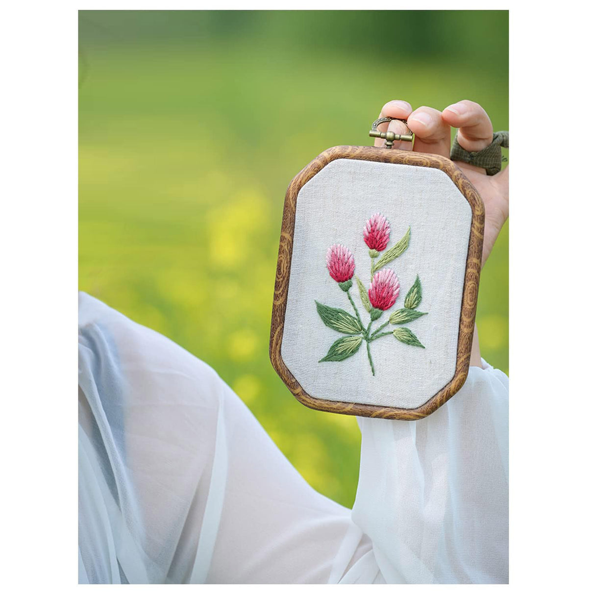 Maydear 3 Pack Embroidery Starter Kit with Pattern, Stamped Cross Stitch Kits for Beginners Adults with Embroidery Hoop and Instructions, Hand Embroidery Kit (B Set Embroidery Starter Kit) Maydear