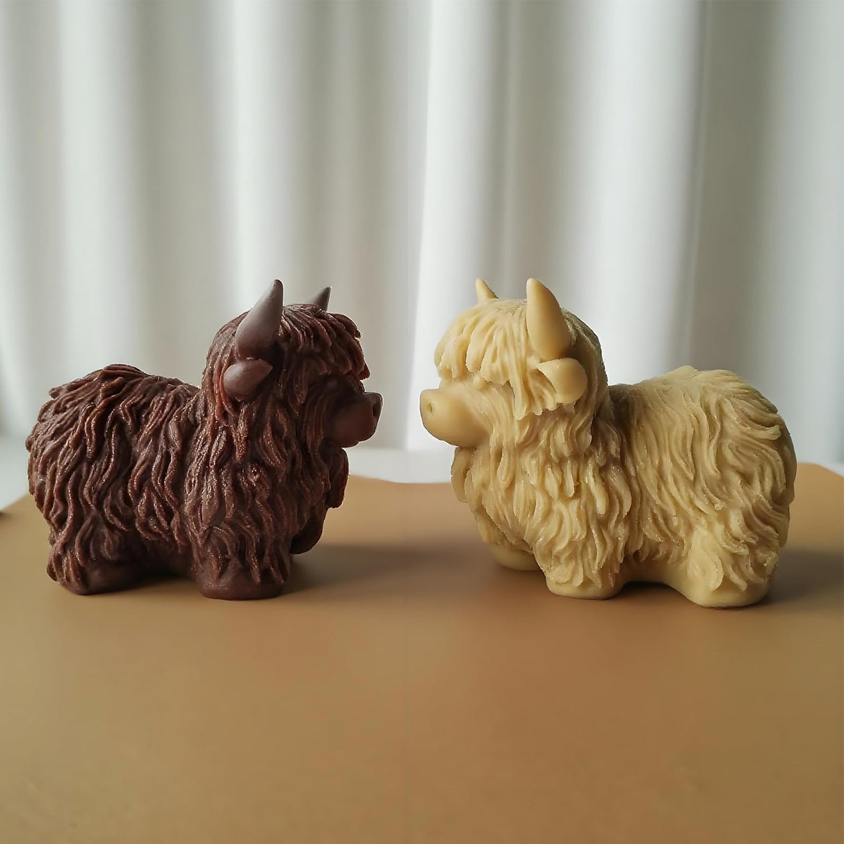 Japleed Highland Cow Shape Silicone Molds for Resin Candle Soap, 3D Cow Animal Candle Molds for Candle Making, Unique Fondant Chocolate Cake Decorating Mold, Epoxy Casting Clay Mold DIY Craft Decor japleed