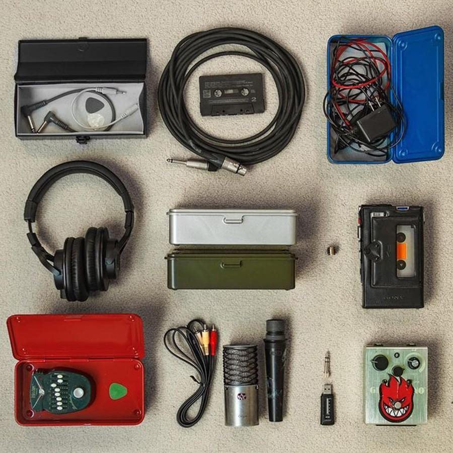 toyo steel tool box T-190 MG (MILITARY GREEN) H7.99×W4.29×D2.20inch Steel Trunk For Pegs, Metal fittings, Pen, Accessory, And Utility Knife Made In Japan toyo steel tool box