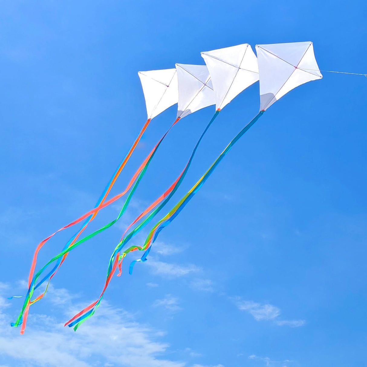 DIY Kite Kits for Kids, Blank Diamond Kite Set for Boys and Girls Coloring/Painting/Drawing, White Diamond Making Set for Toddlers (4 Pack) Kaiciuss
